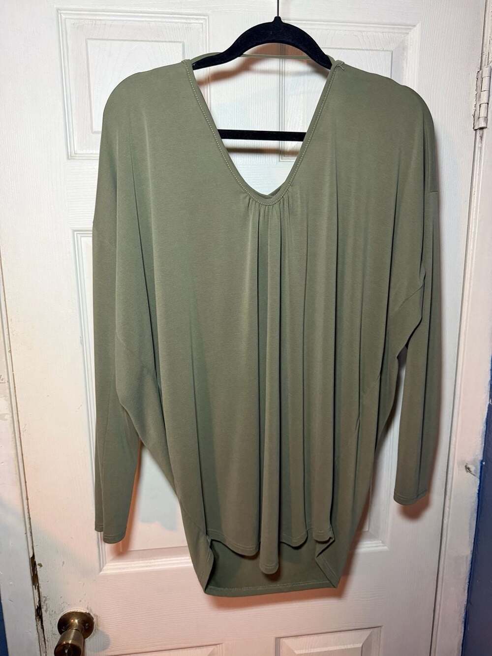Aliya Olive Green Long Sleeve Crisscross Back Top Size Large